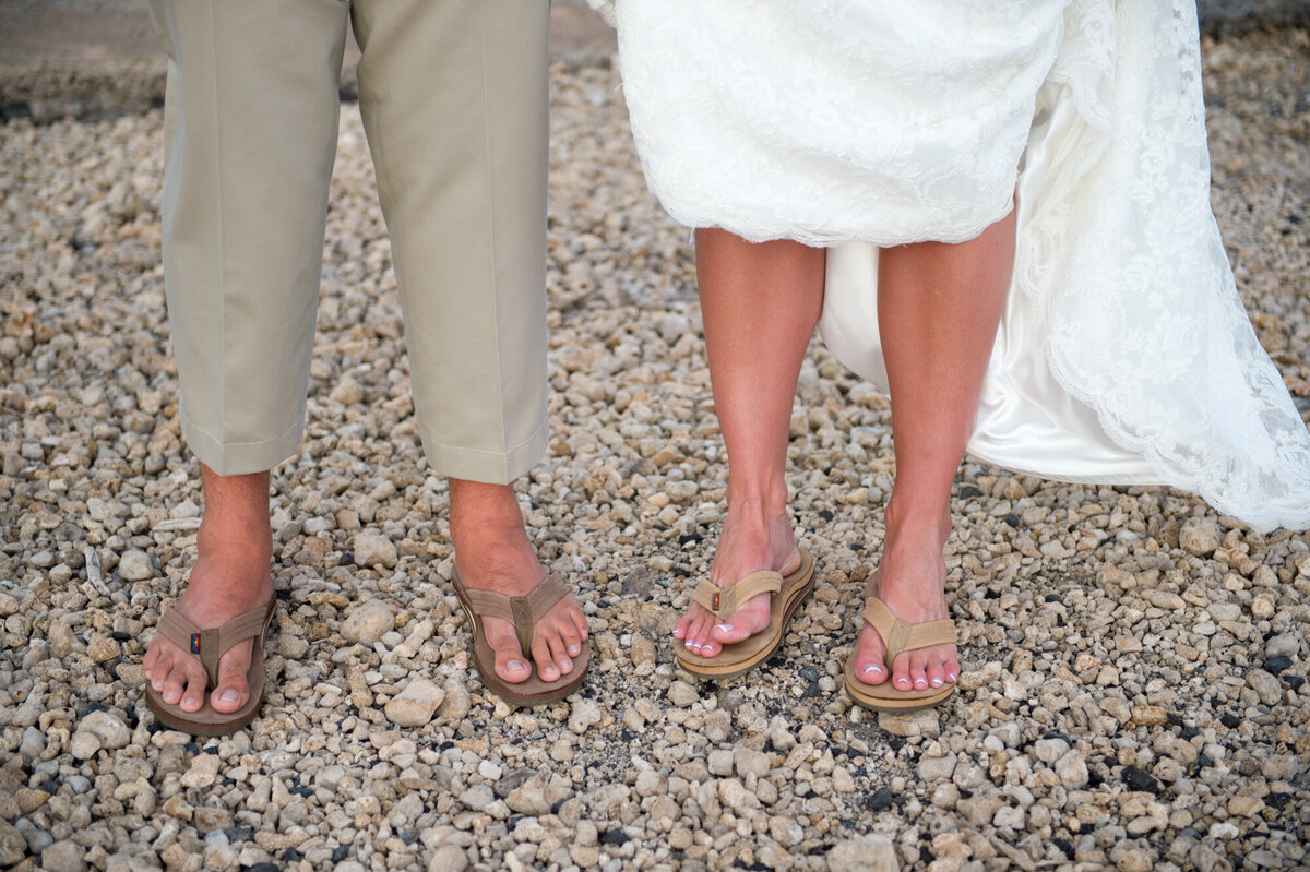 maui-hawaii-destination-wedding-photographer-Olowalu-Plantation-House-3