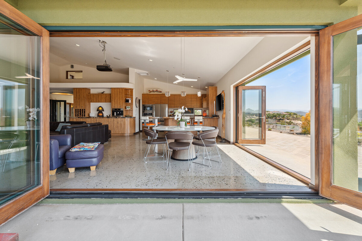 Ramona-San-Diego-Real-Estate-Photography-Meg-Bogart-Closing-Photos