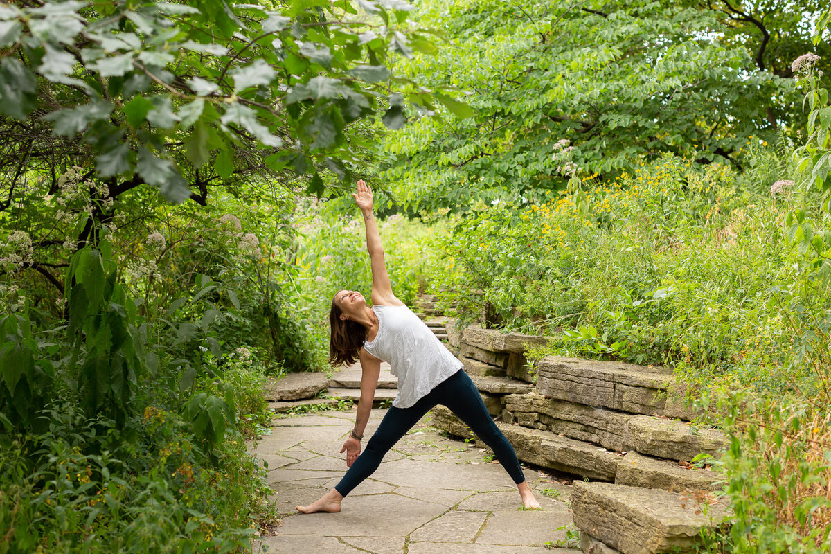 Lindsay-Yoga-Meditation-Teacher-Brand-Photos-Chicago-20