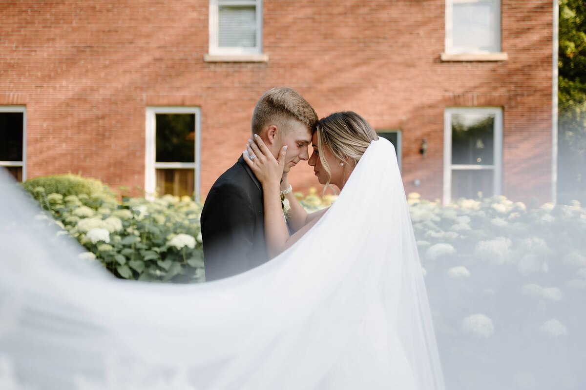 Nichole-Babiez-Photography-Dunham-woods-Geneva-Illinois-Wedding-luxury-editorial-timeless-modern-candid-bride-inspiration-chicago-photographer--106