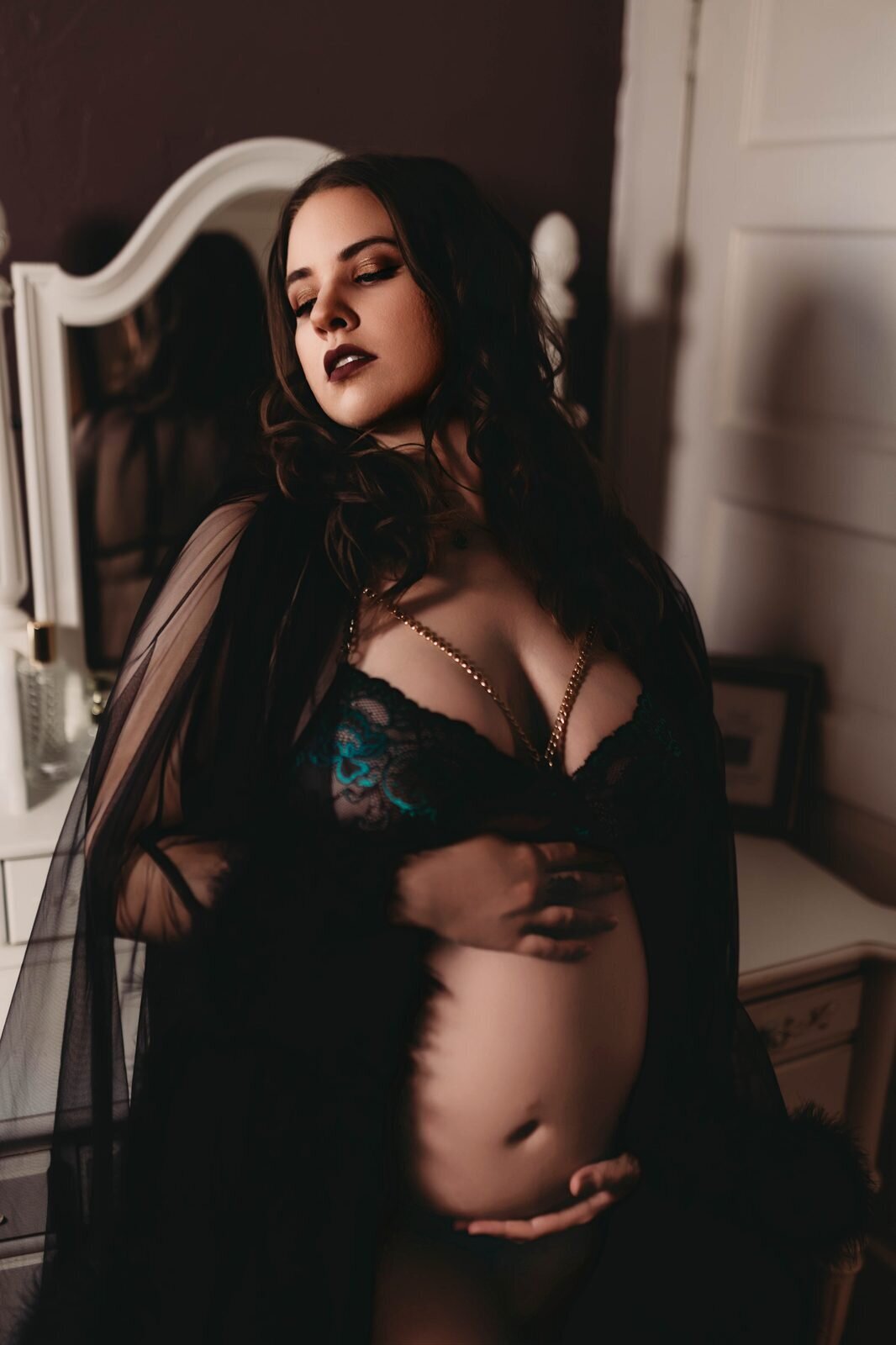 Sheer robe boudoir image from a Kingman session