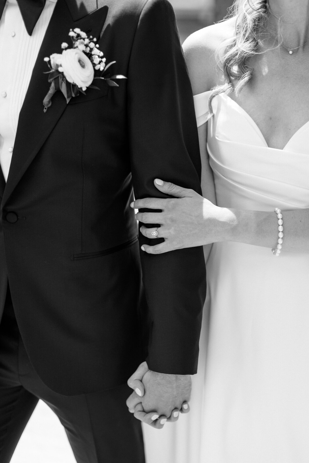 ChantelleRyan-Wedding-BW-124