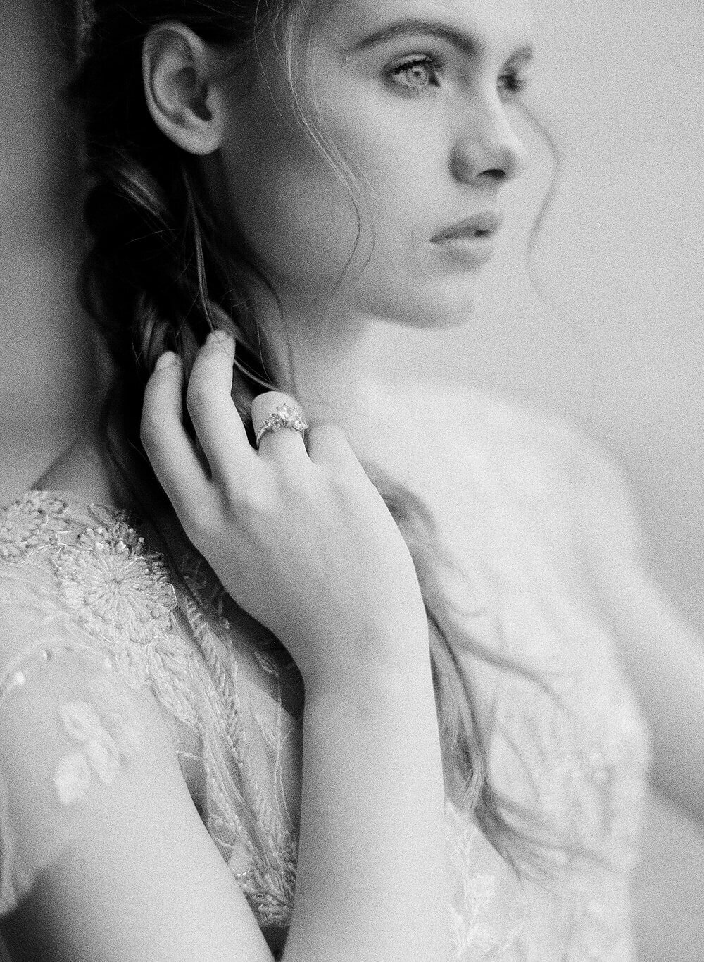 gold-paris-bridal-session-Jacqueline-Benet_0020