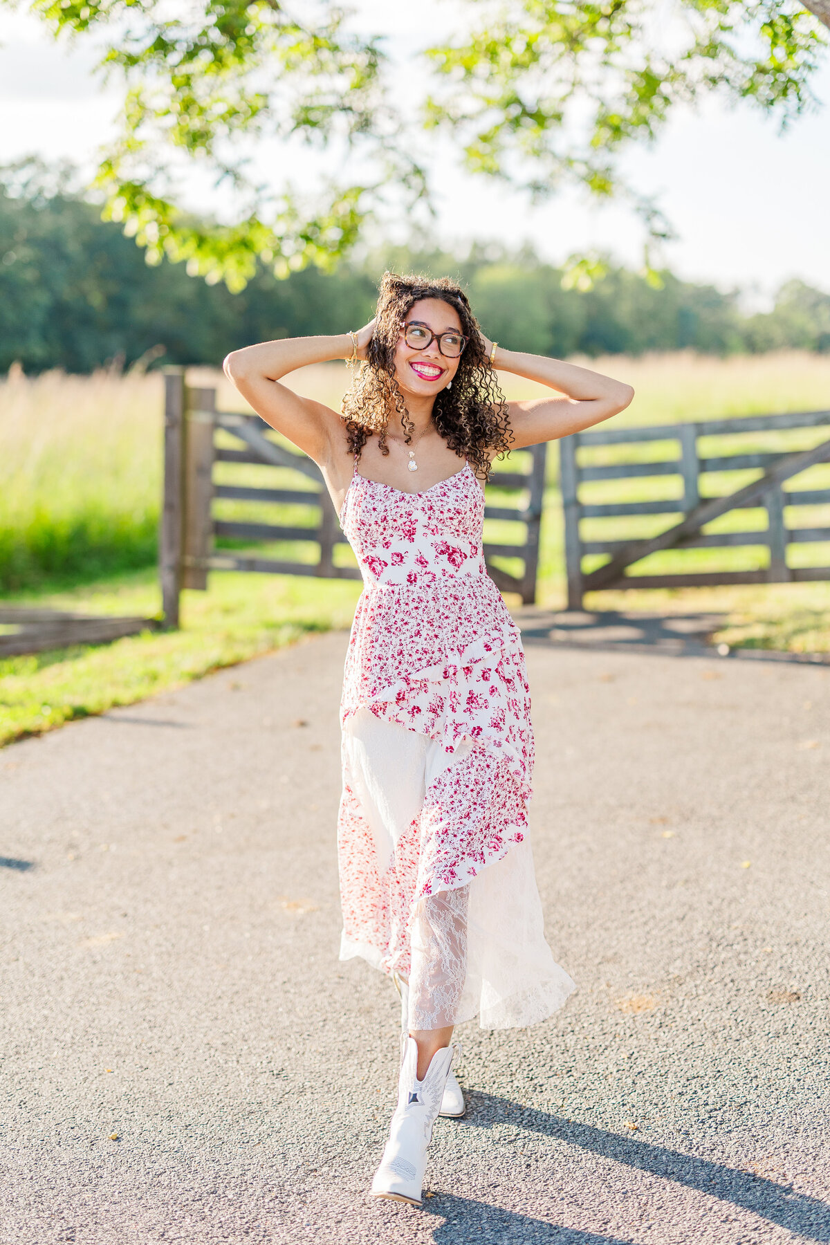 Amanda Coll Photography Senior Seniors Graduate Graduation College High School Portrait Lifestyle Photographer Northern Virginia Shenandoah Valley Colorful Bright Light Airy AmandaCollPhotography_Seniors_AlexH_0066