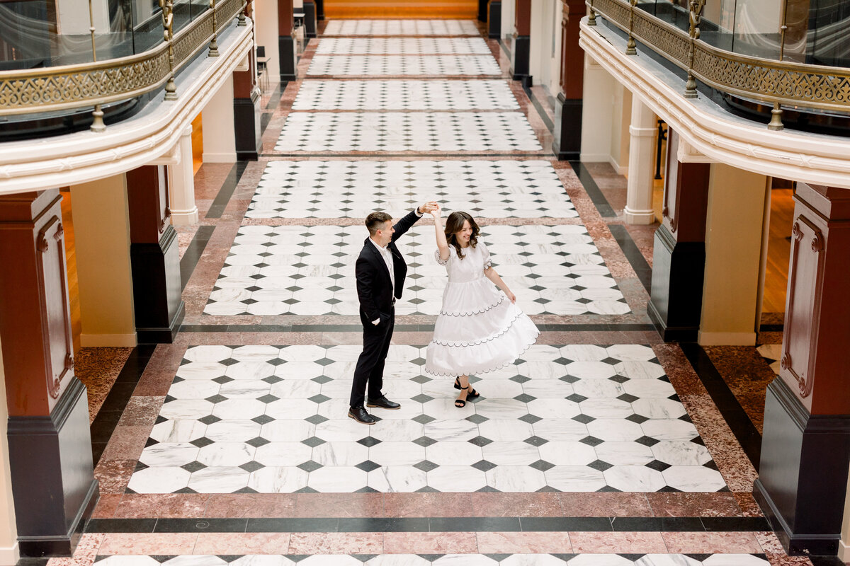 national-portrait-gallery-engagement-session-washington-dc-5