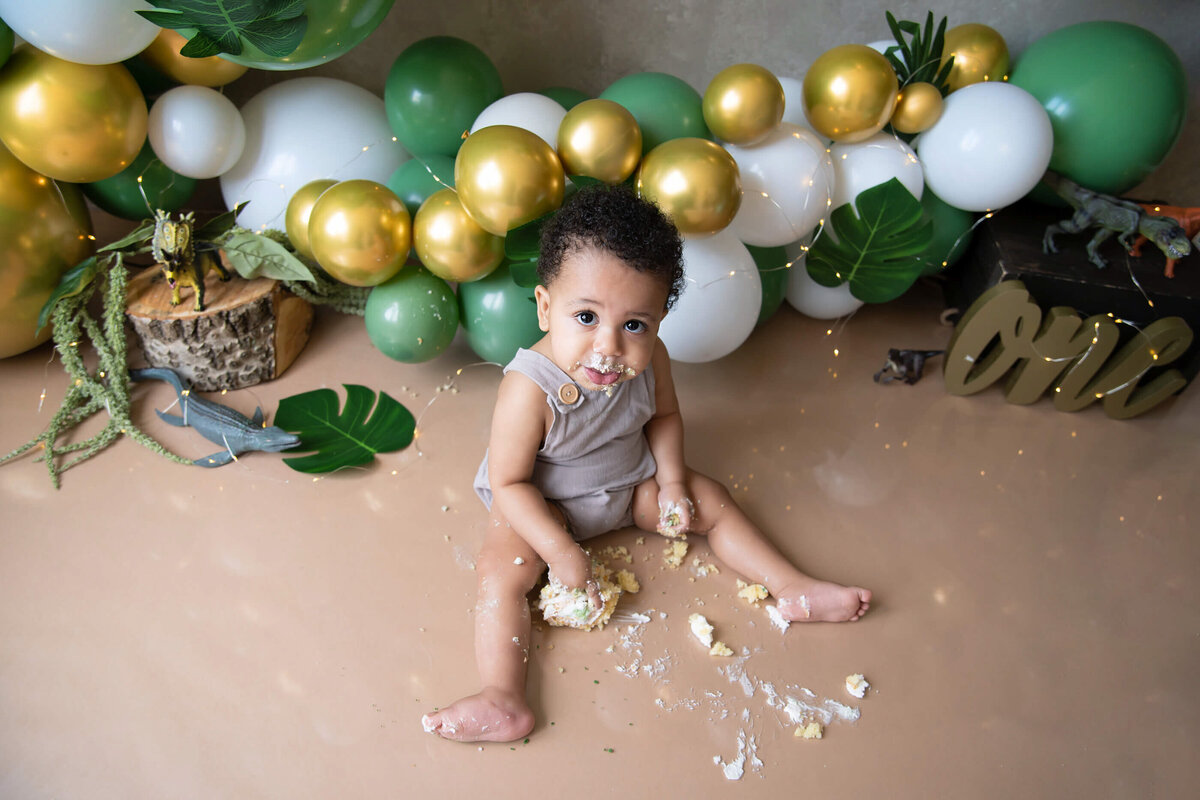 cake-smash-photographer-Burlington-96