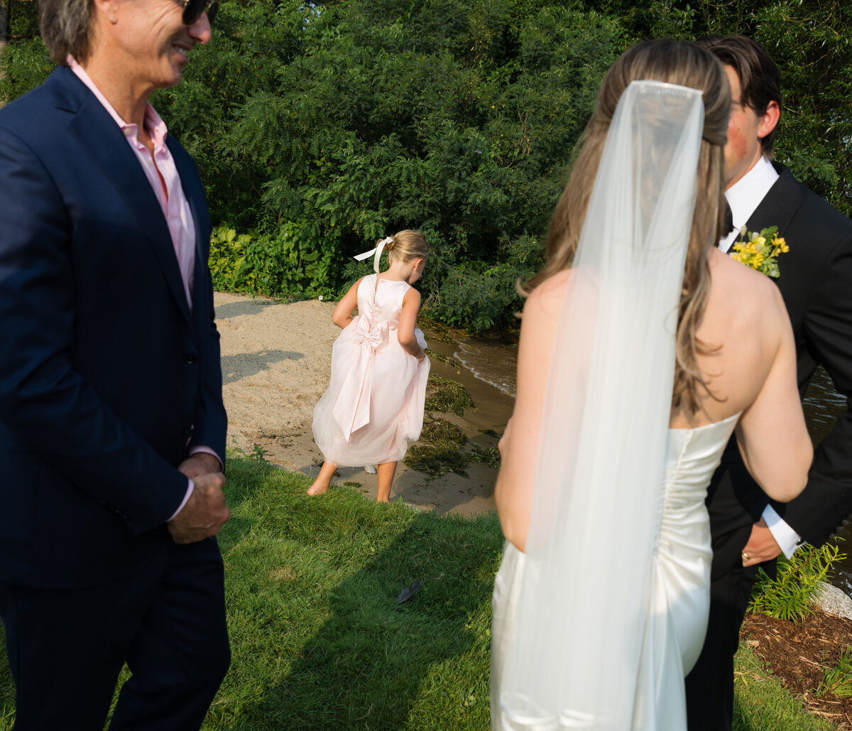Lake-Minnetonka-wedding-Will-DeGraw-Clever-Disarray-62