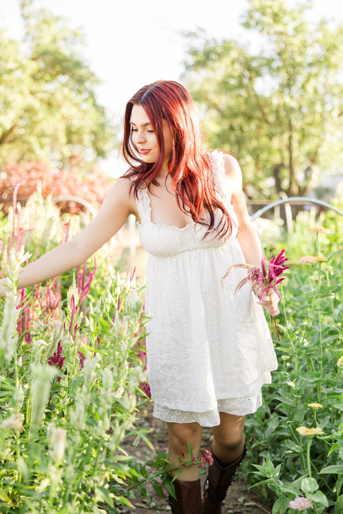 Blue-Door-Blooms-Ariana-Senior-13