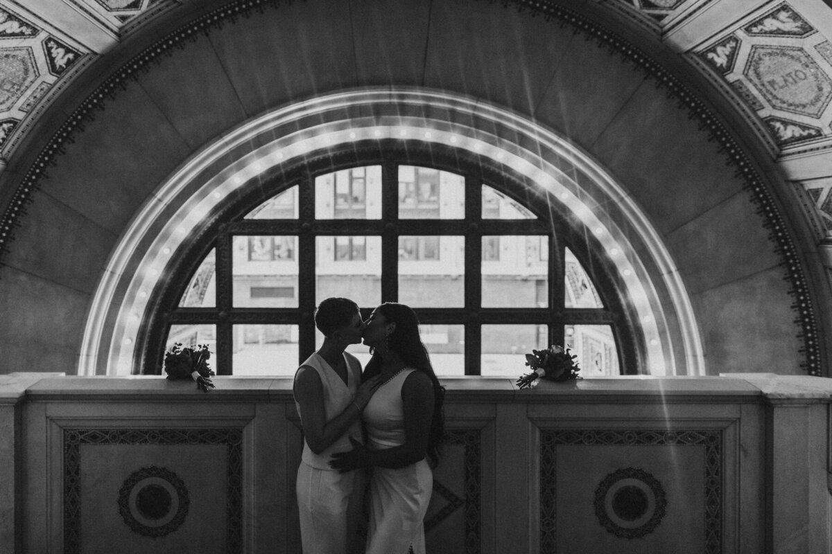 Garfield-Conservatory-Elopement-Chicago-Photographer-Queer-Affirming-3