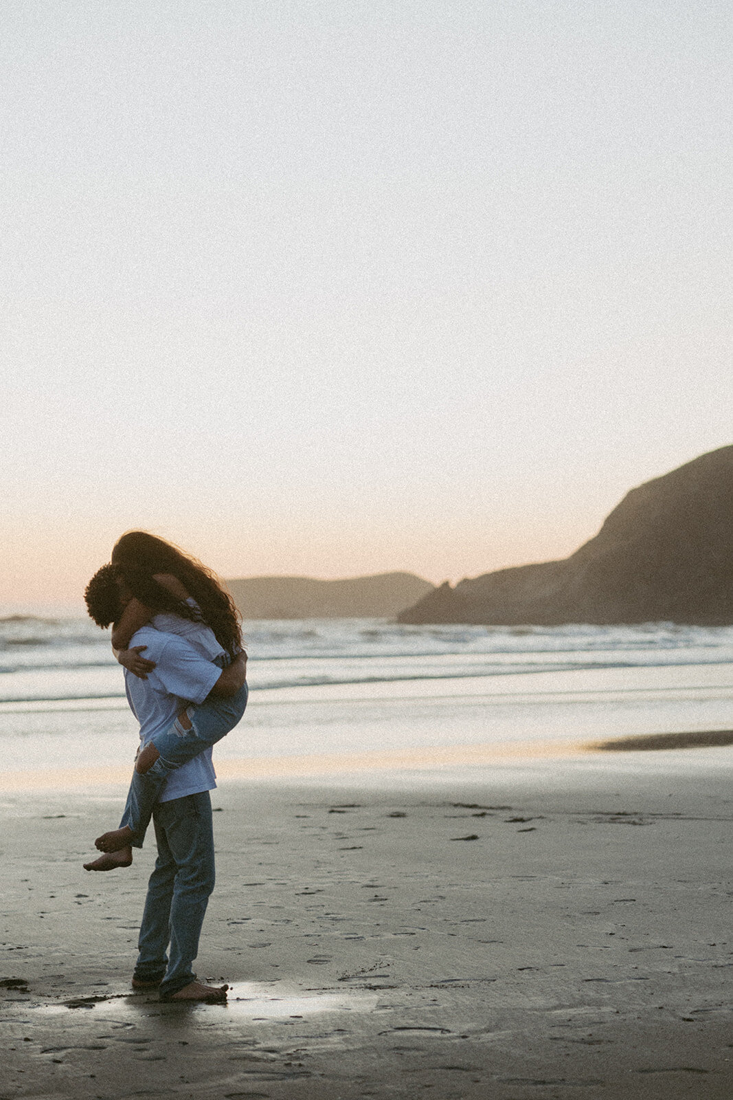 tanya-davids-photo-film-redwoods-california-oregon-coast-documentary-candid-destination-washington-idaho-utah-canada-elopement-wedding-couples-photographer-81