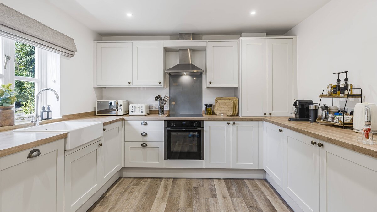 The Retreat: Luxury 2 Bedroom Cottage