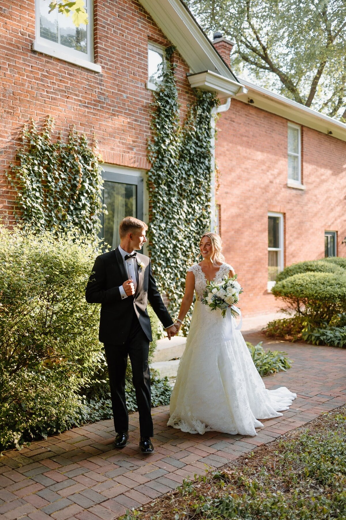 Nichole-Babiez-Photography-Dunham-woods-Geneva-Illinois-Wedding-luxury-editorial-timeless-modern-candid-bride-inspiration-chicago-photographer--85