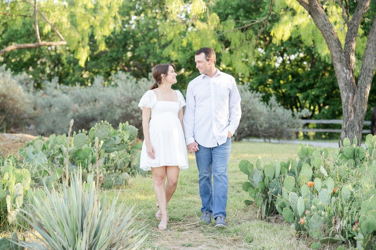 Fort Worth Maternity Shoot Pictures Cactus Stockyards Photos 4