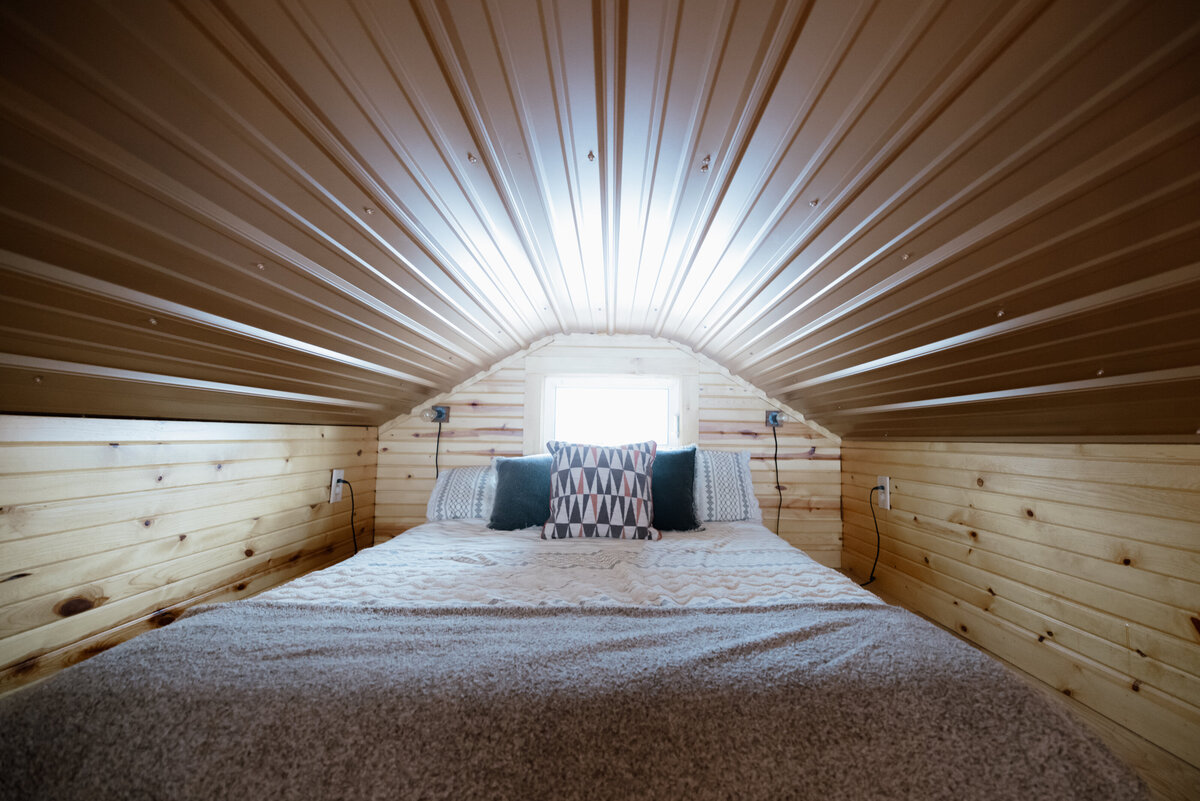 Bear-Ridge-Destination-cozy-cabin-rosie-photo-video-128
