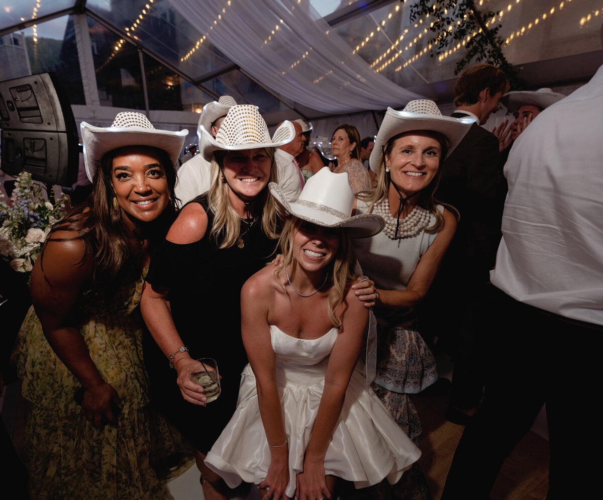 LaurenCorbinWeddingPreviews186