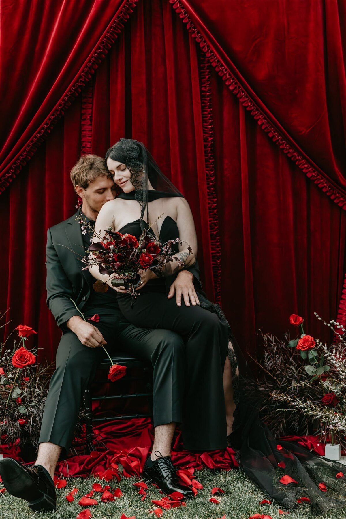 national-exchange-hotel-goth-dark-romance-vampire-wedding-053