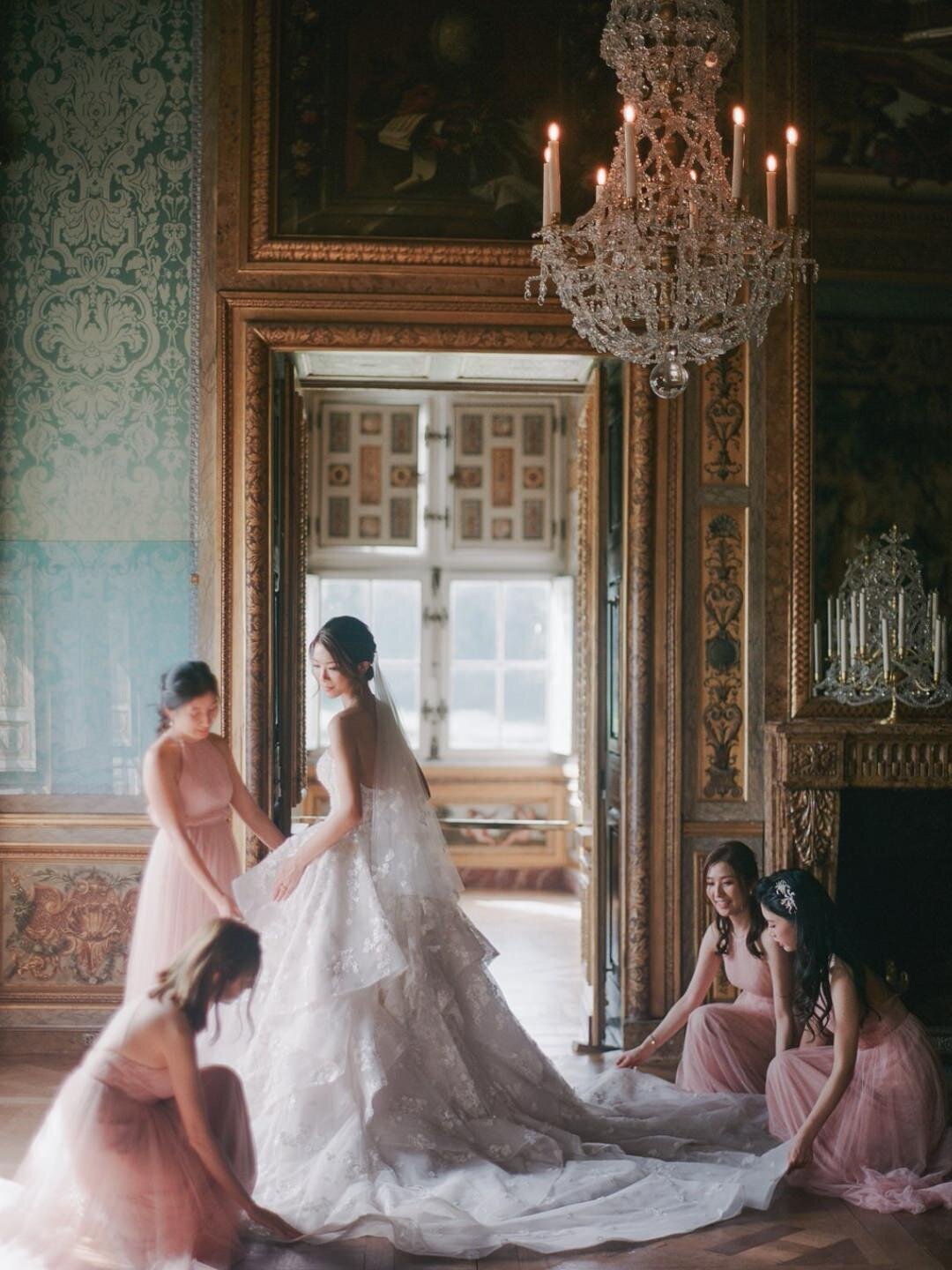 Fairytale Castle Wedding Chateau de Vaux-le-Vicomte France by @alejandrapoupelevents 5