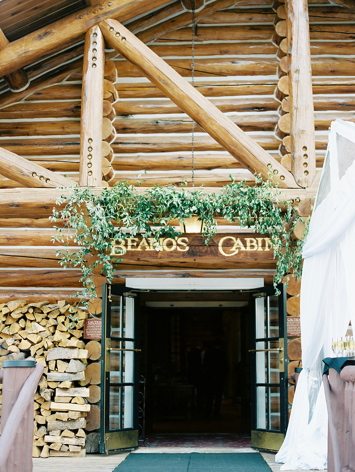 Colorado-Wedding-Planner-Beanos-Cabin-16