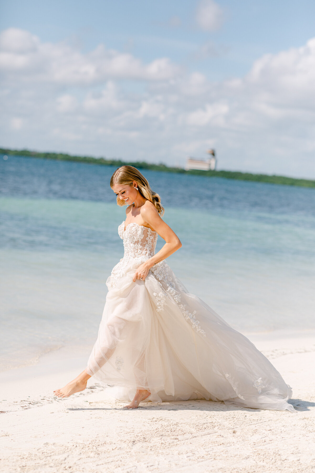 Portland OR Wedding Photographer Chantal Sokhorn Photography Nizuc Resport and Spa Cancun Mexico-58