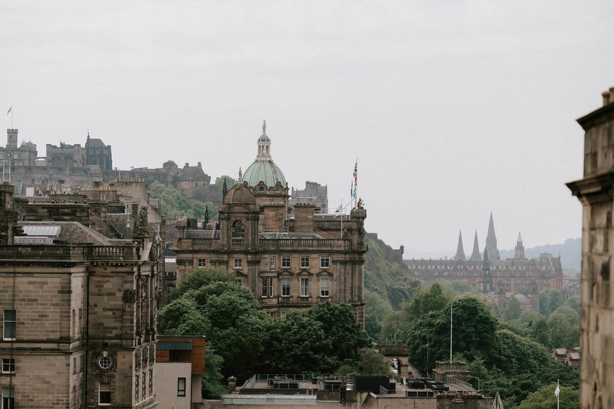 Nicola-Campbell-Timeless-Wedding-Photographer-Scotland-Edinburgh-Prestonfield-House-irgin Hotels-The-Scotsman-Mim&Alistair- 5