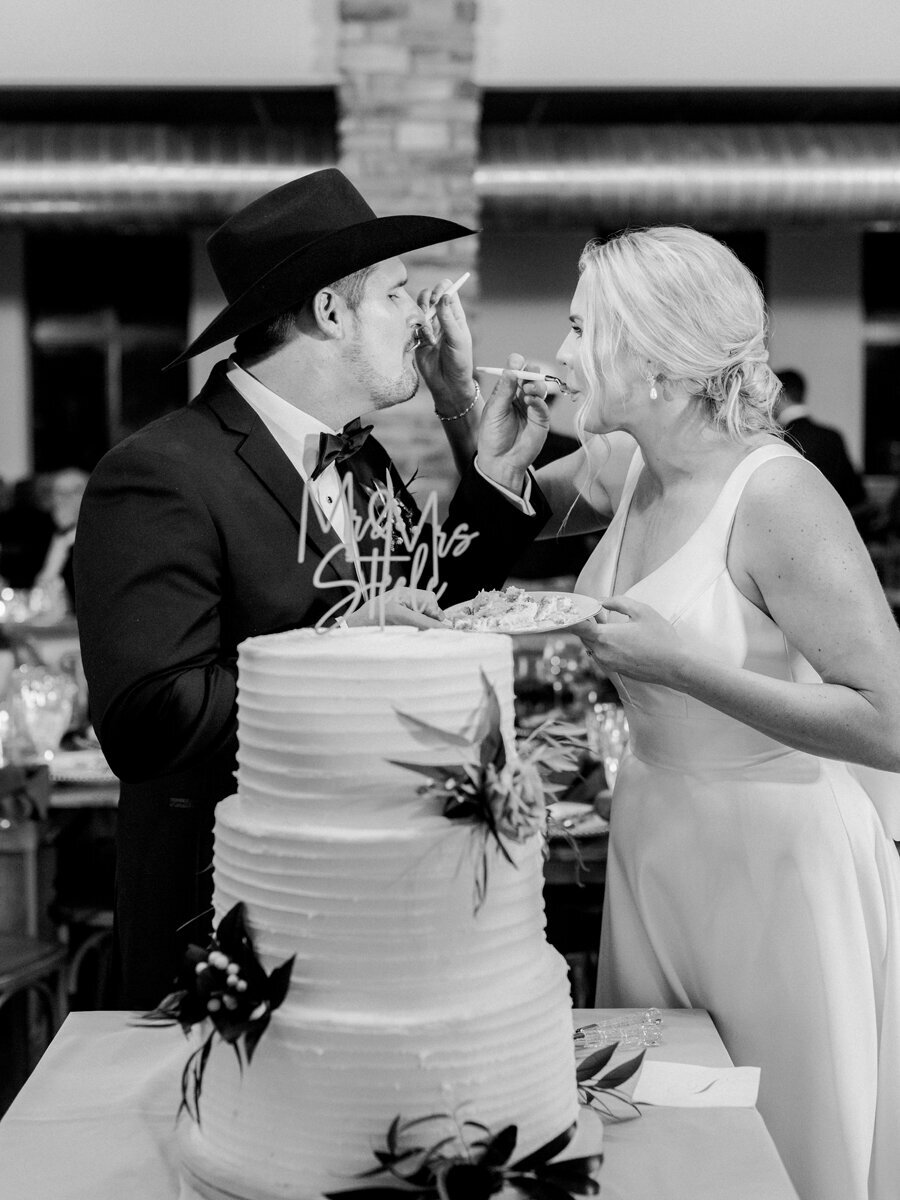 love_tree_studios_-capital_bluffs_wedding_0070