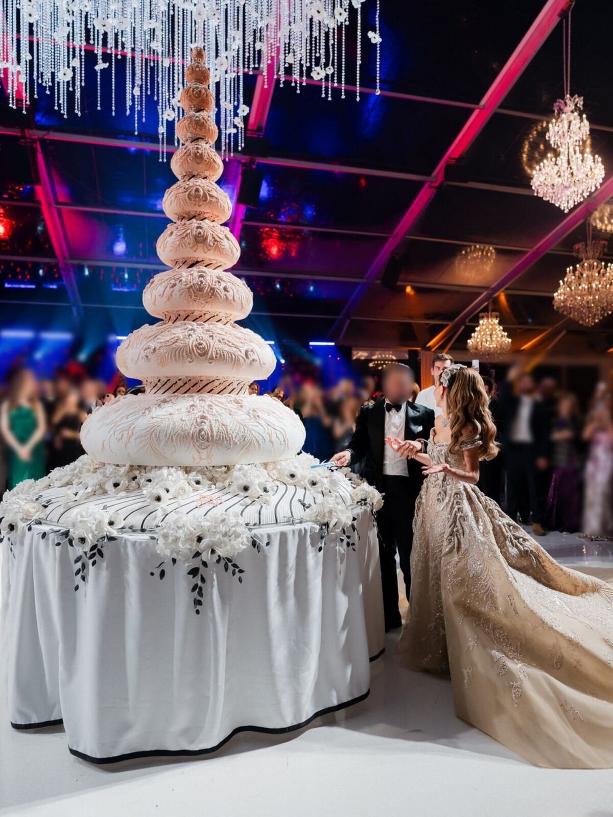 Chateau Chantilly Fairytale France Destination Arab Wedding by @alejandrapoupelevents 60