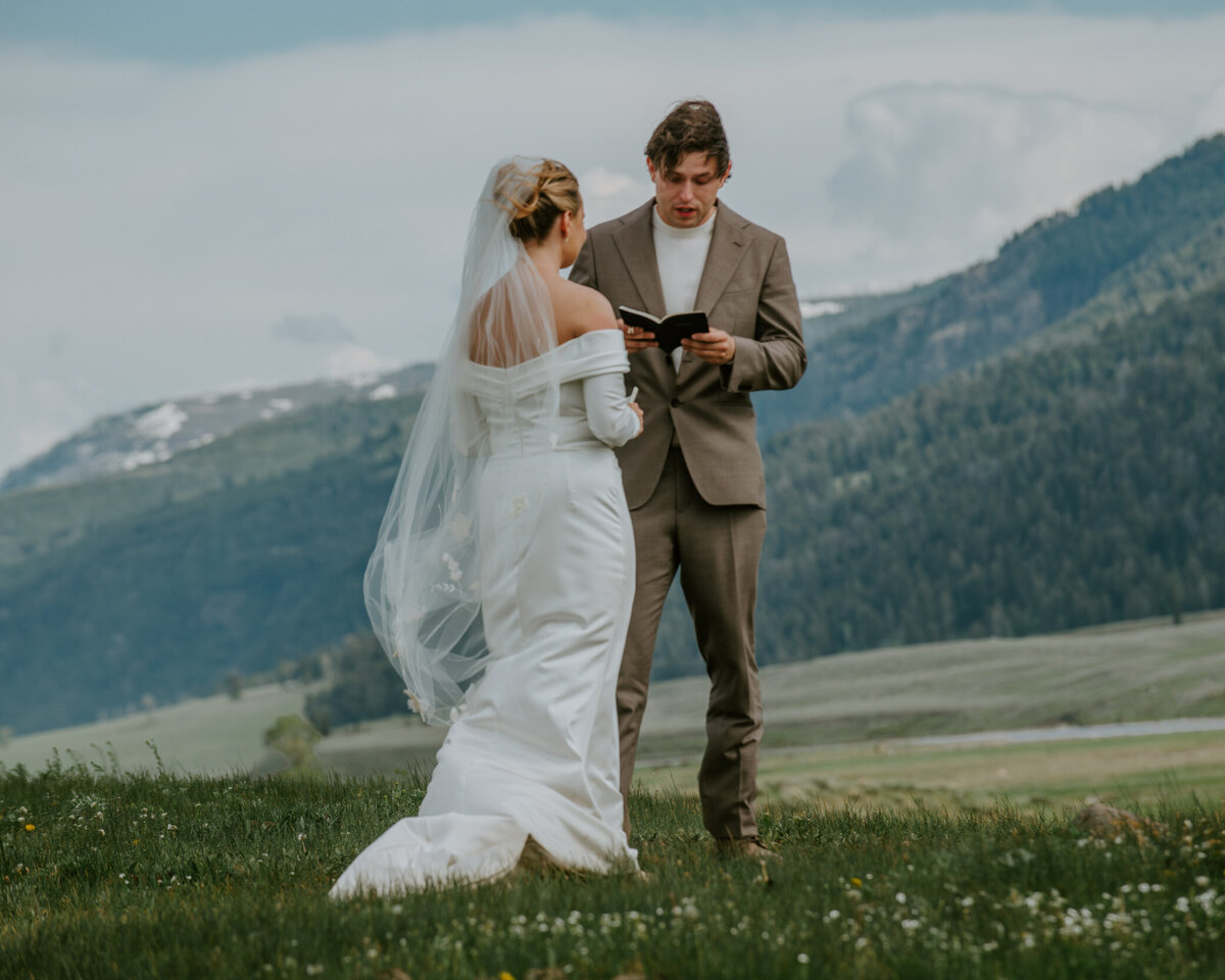 Yellowstone Number One Wedding Photographer -5