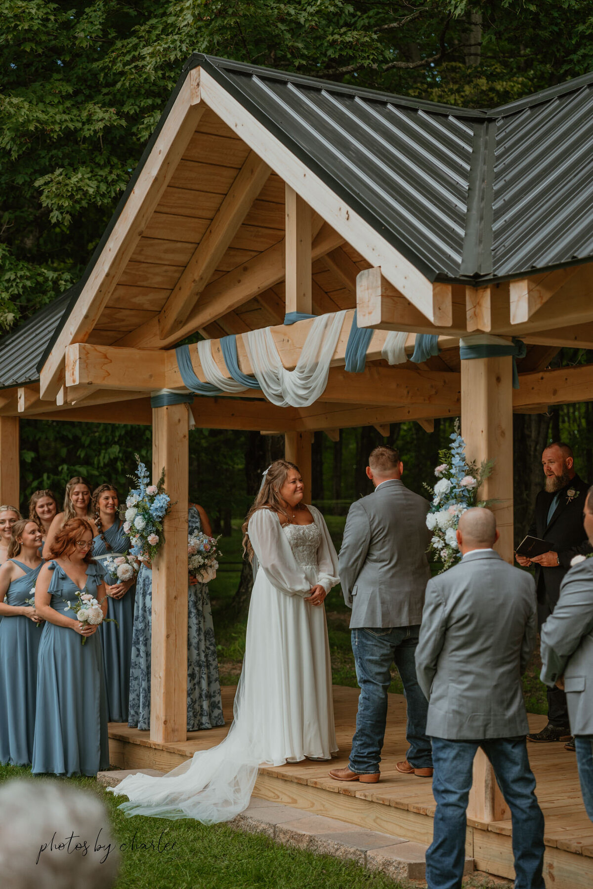 wedding venues upper peninsula-48