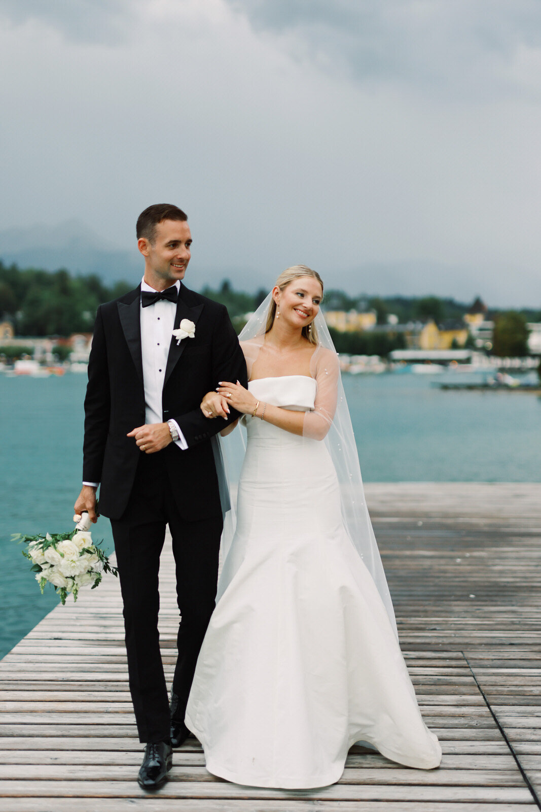 Destination Wedding Photography of a Elegant Lakeside Wedding in Austria 118