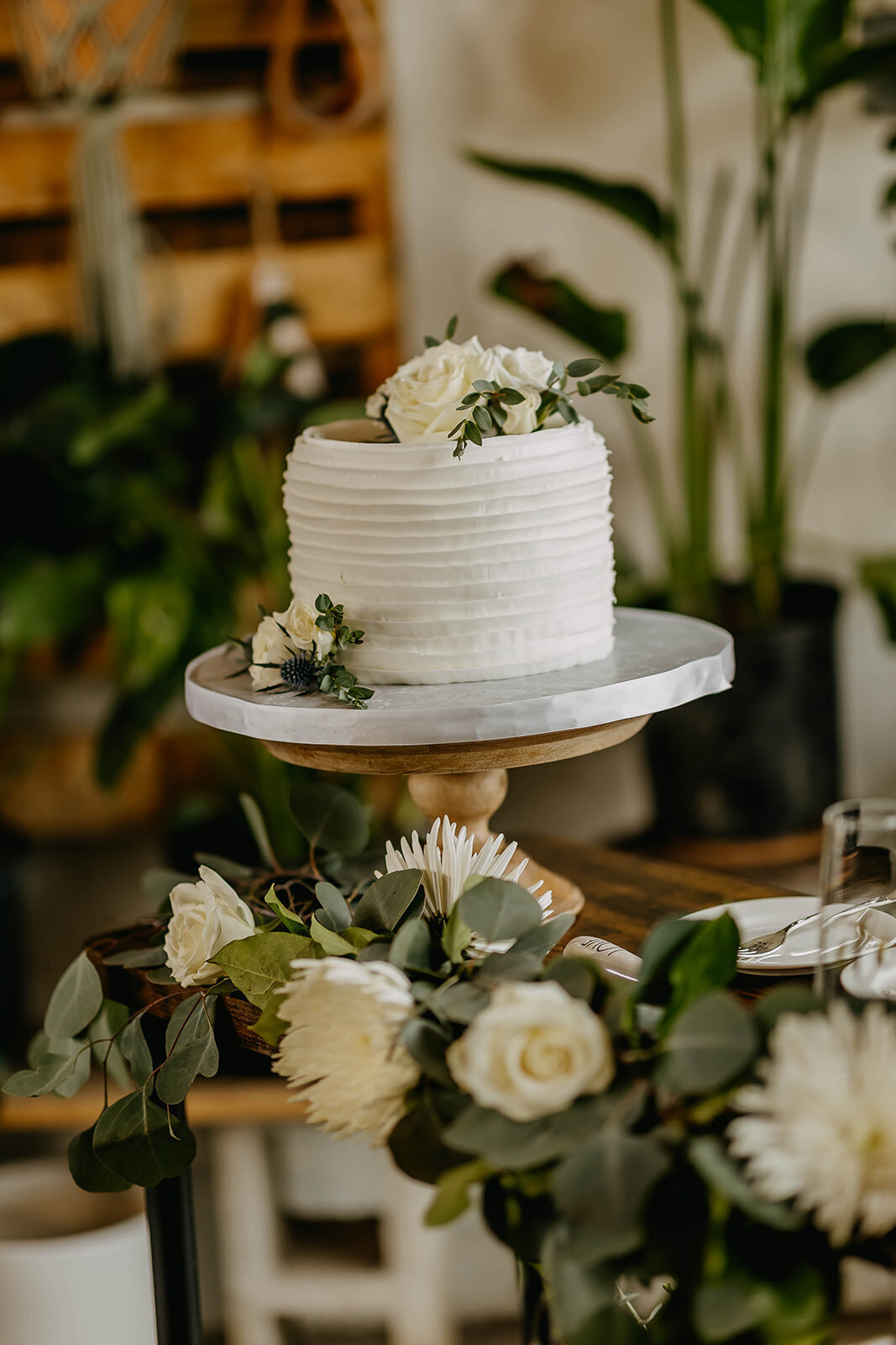 rad-red-wild-roots-unique-wedding-venue-chantilly-chic-celebrations-10