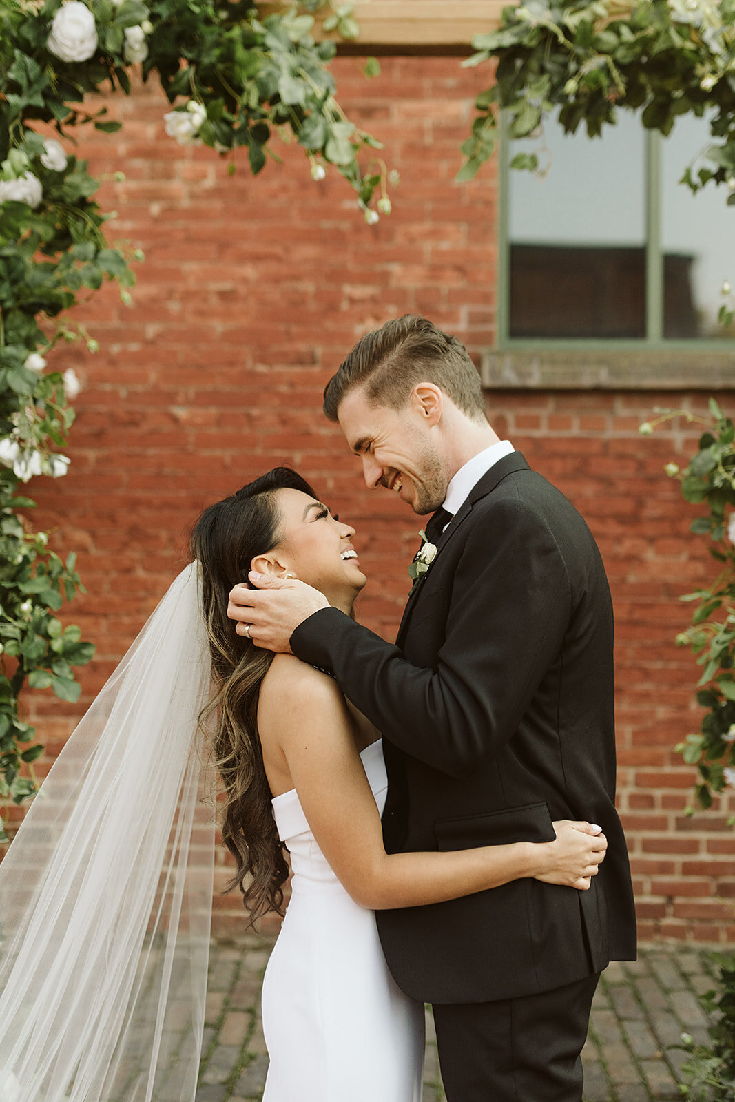 intimate-toronto-wedding-015