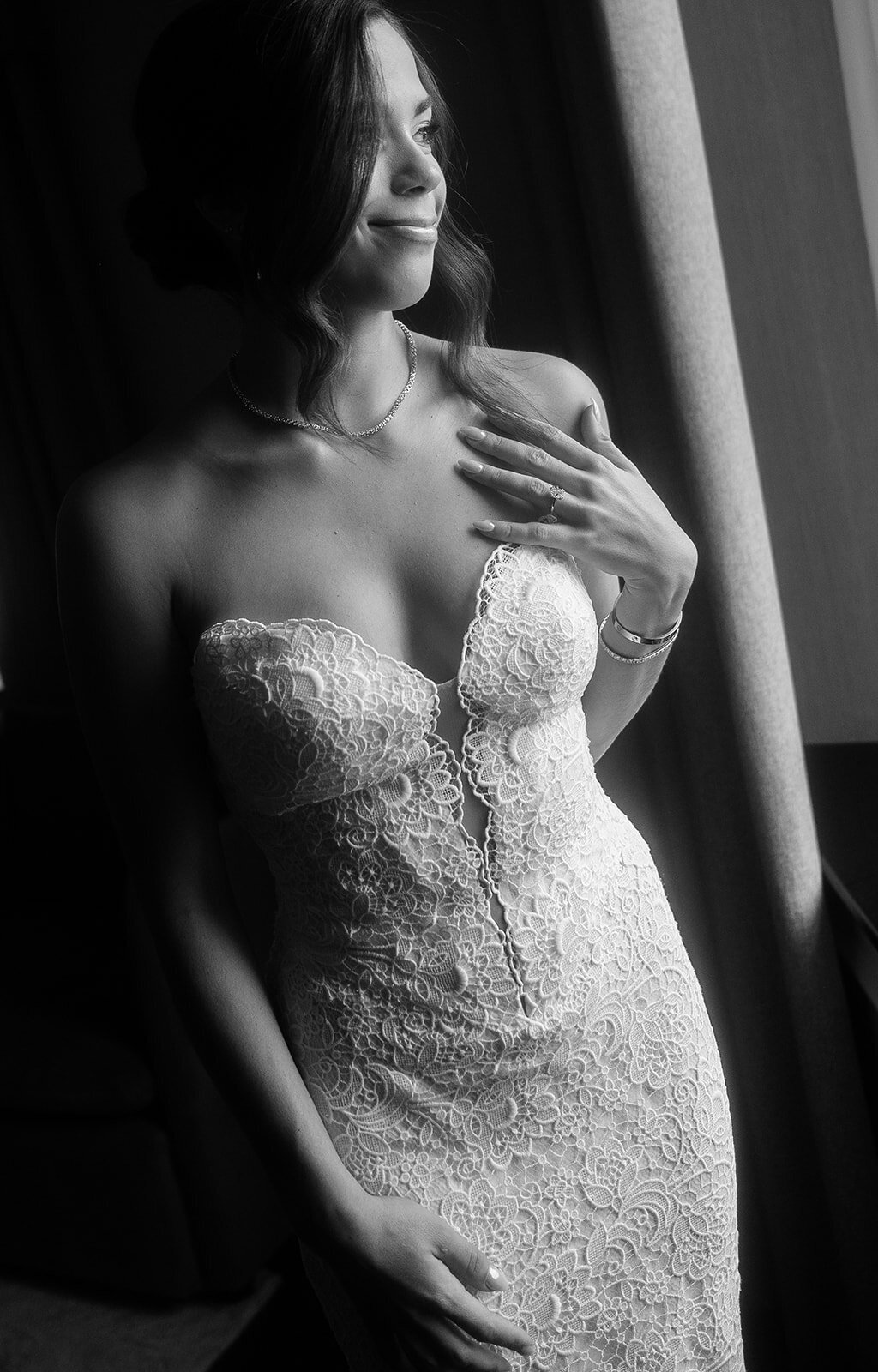 timeless-bridal-portrait-at-boston-park-plaza