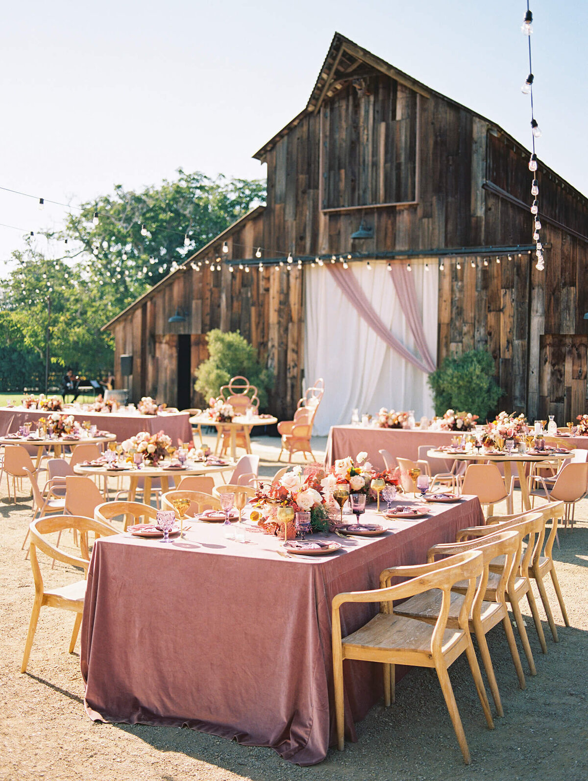 Modern-Fashion-Forward-Greengate-Ranchy-Vineyard-Wedding-Ashley-Ludaescher-Photography-0052