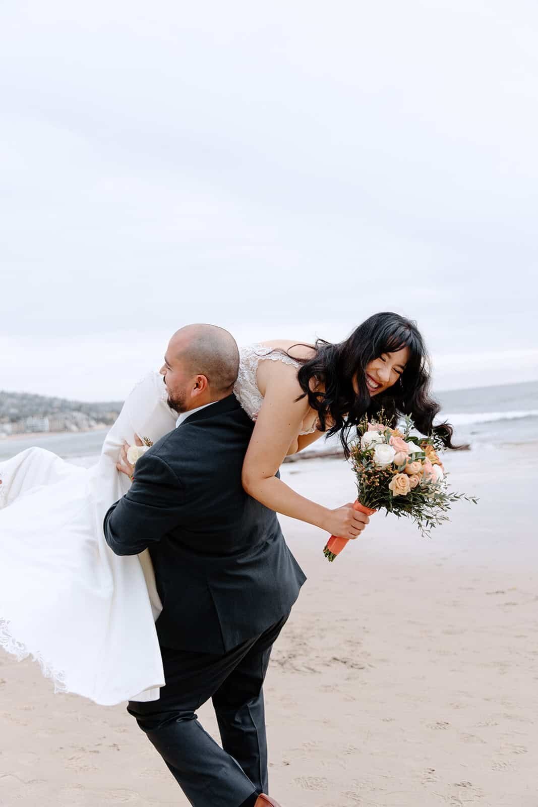 beach-elopement-photos