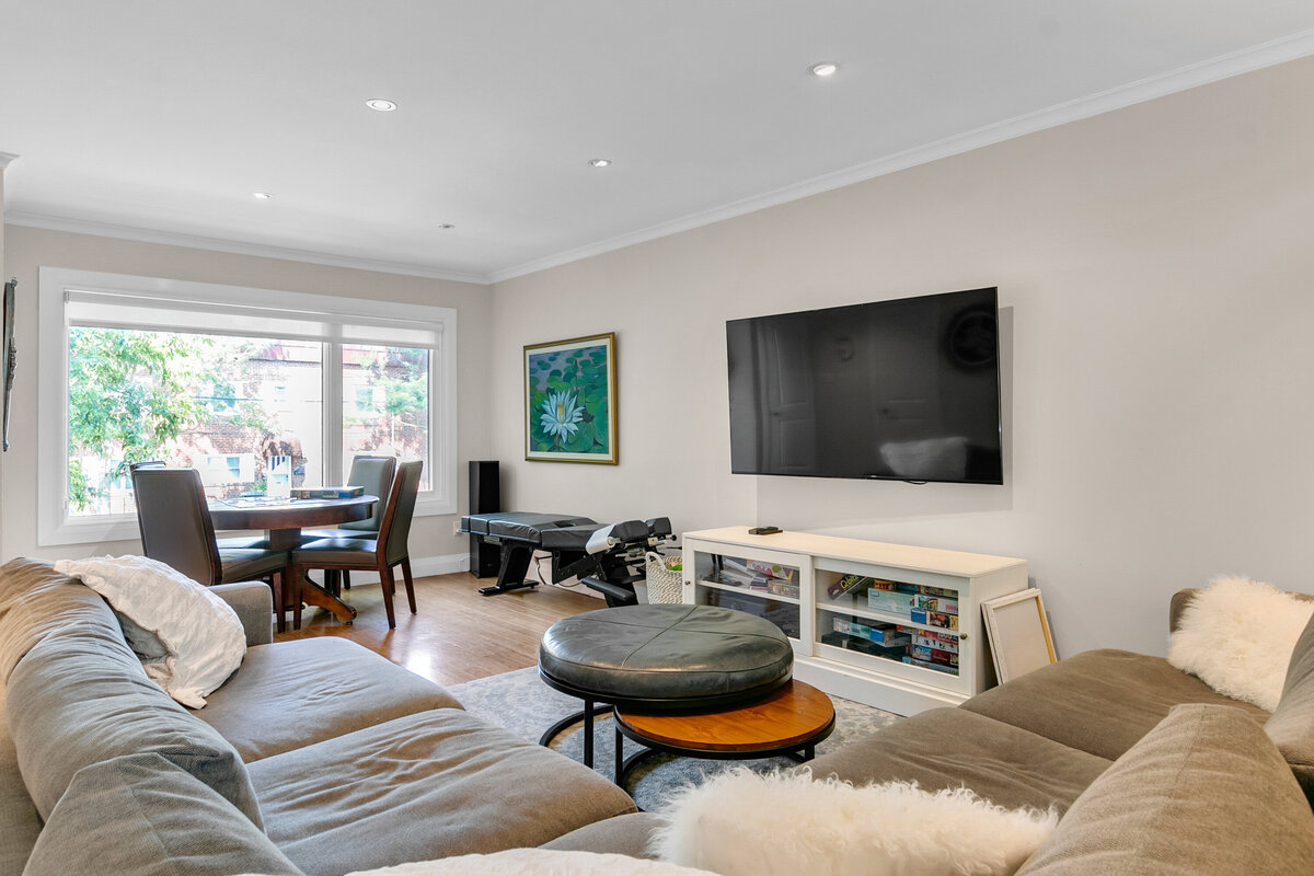 009_Living Room