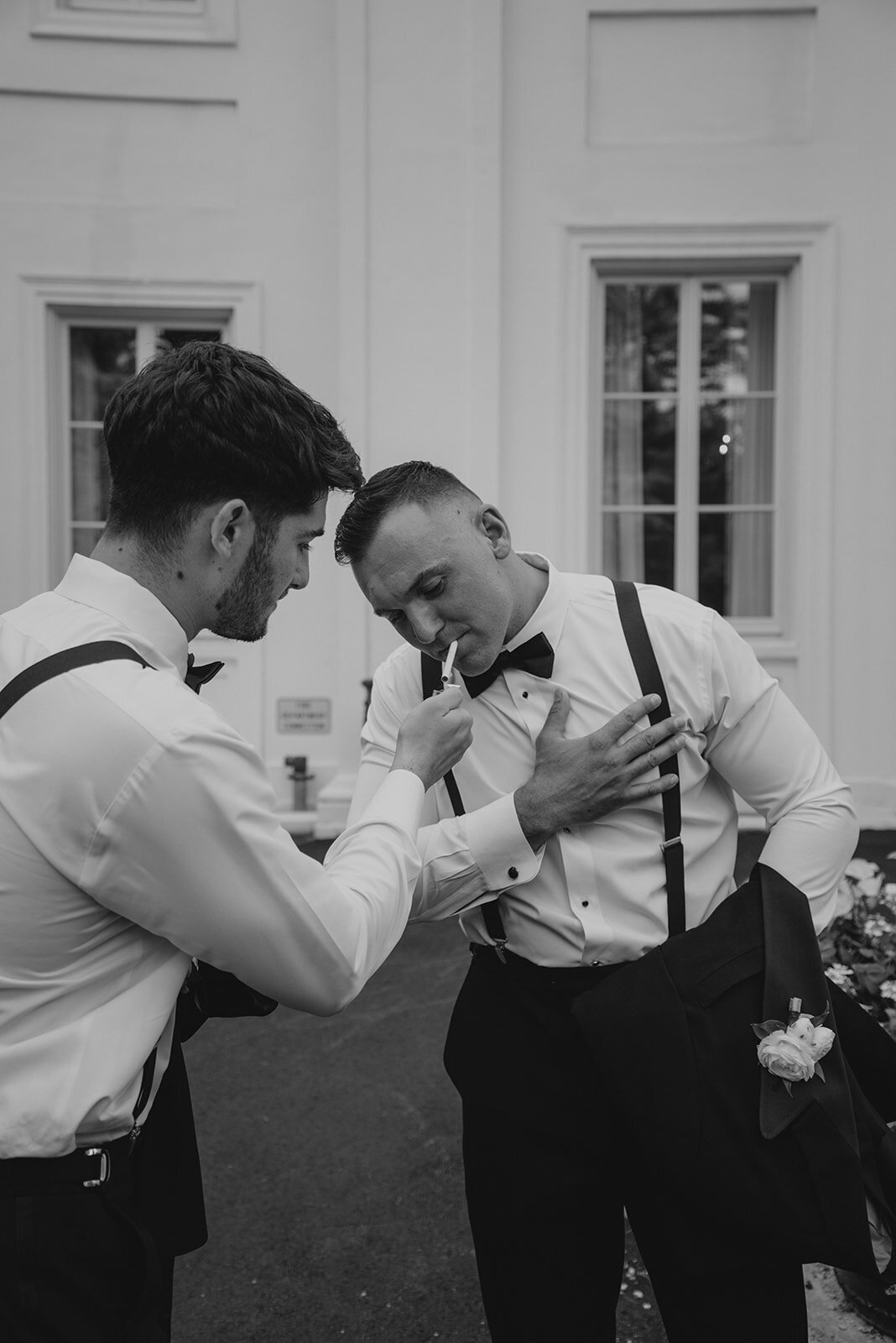 MODERN-GARDEN-MANSION-SUMMER-WEDDING-LINDSAY-BESNIK_PHOTOS_BY_MARIA_B_LUNG_0461