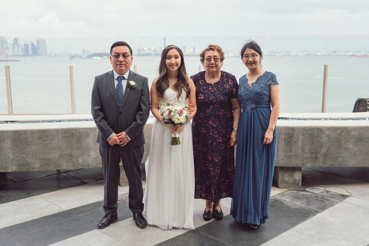 240804-Gloria&Andy-HudsonHouse-Wedding-JerseyCity-NJ-Previews-Web-77