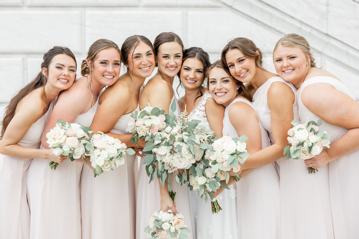 detroit-downtown-wedding-michigan-bride-groom-sweetest-heart-of-mary-church21