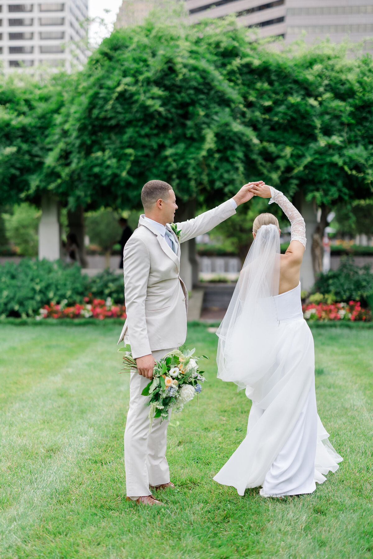 kasia-sickau-photography-wedding-photographer-hannah-and-TJ-the-grand-ballroom-covington-ky-737
