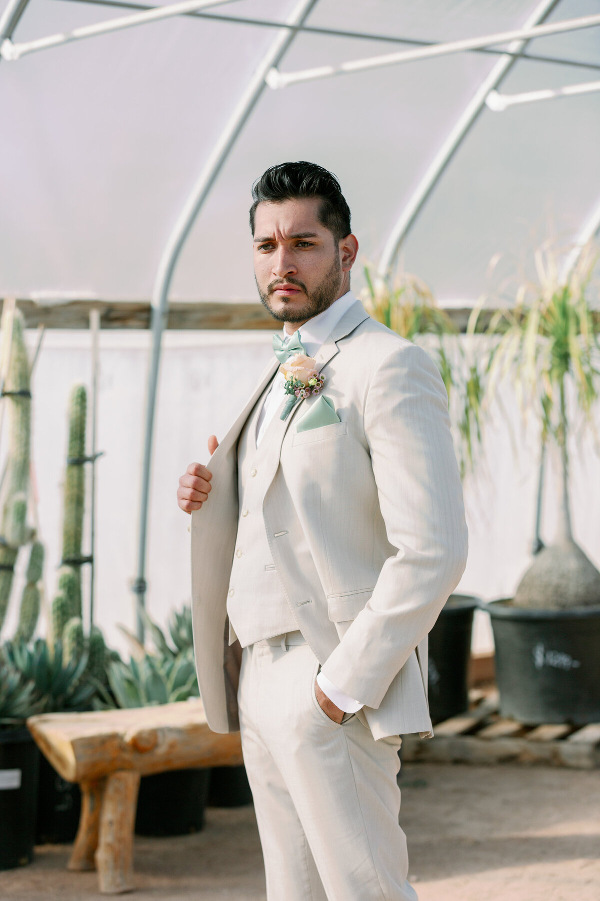 of-the-desert-flor-las-vegas-wedding-florist-cactus-joes-0019