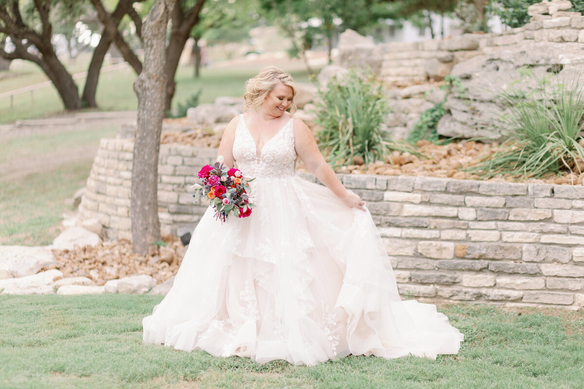 Sendera-Springs-Kerrville-texas-hill-country-bridal-session-1