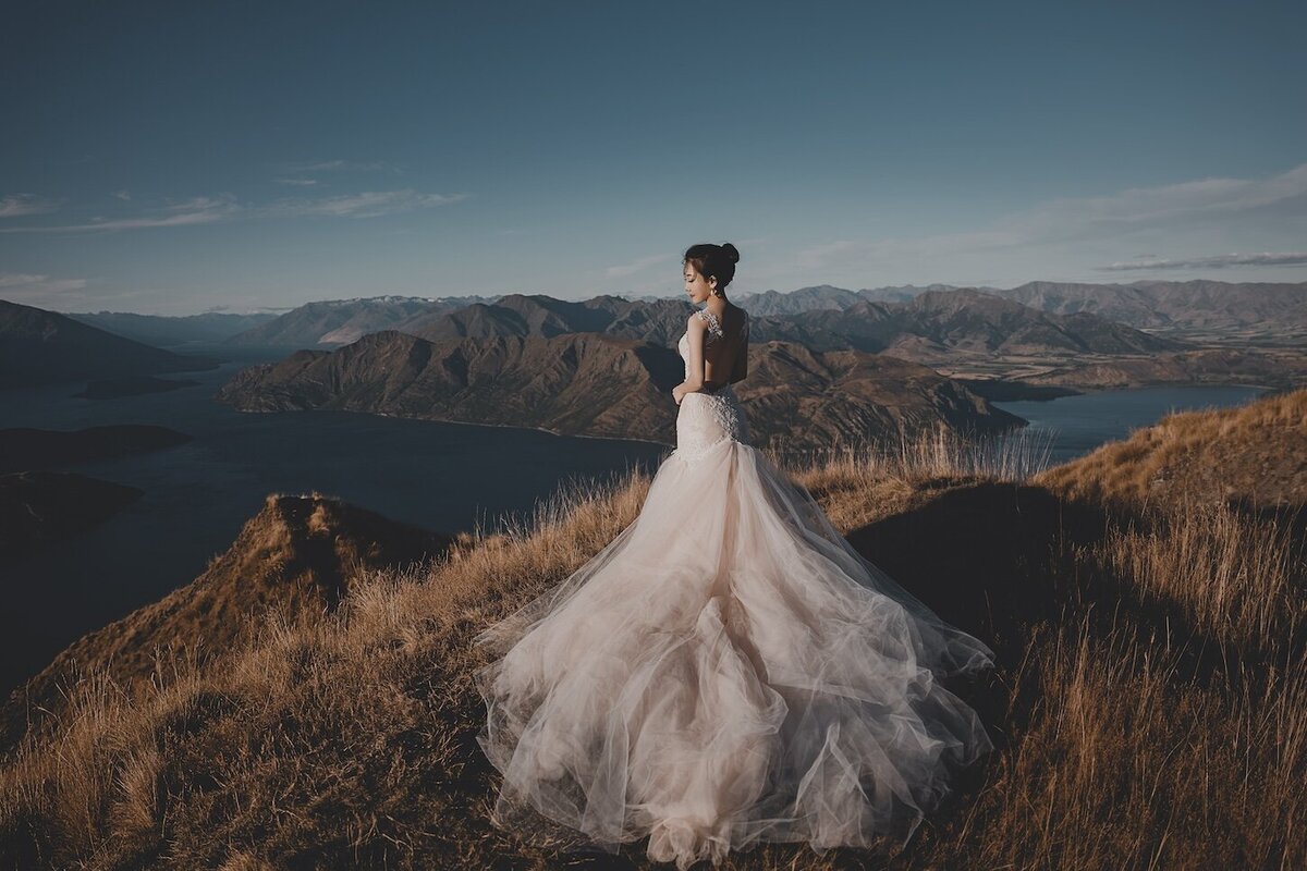 Pre-wedding photoshoot, Coromandel Peak, Wanaka.