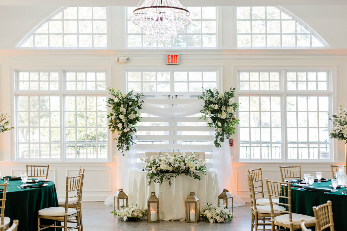 WHS17813Whole-Heart-Studios-House-Wedding