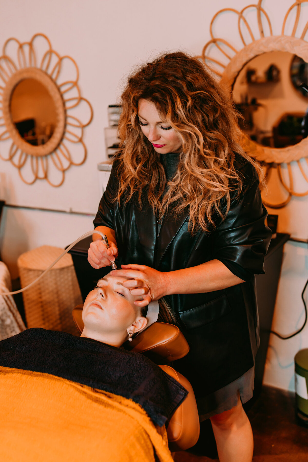 Paragould, Arkansas Blowout Bar and Aveda Facial | Bloom Oasis 52