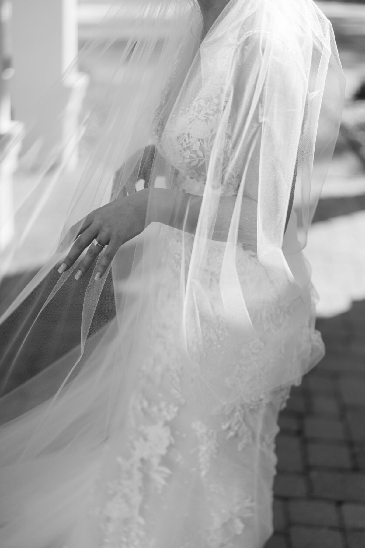 BRIDE  GROOM PORTRAITS-24