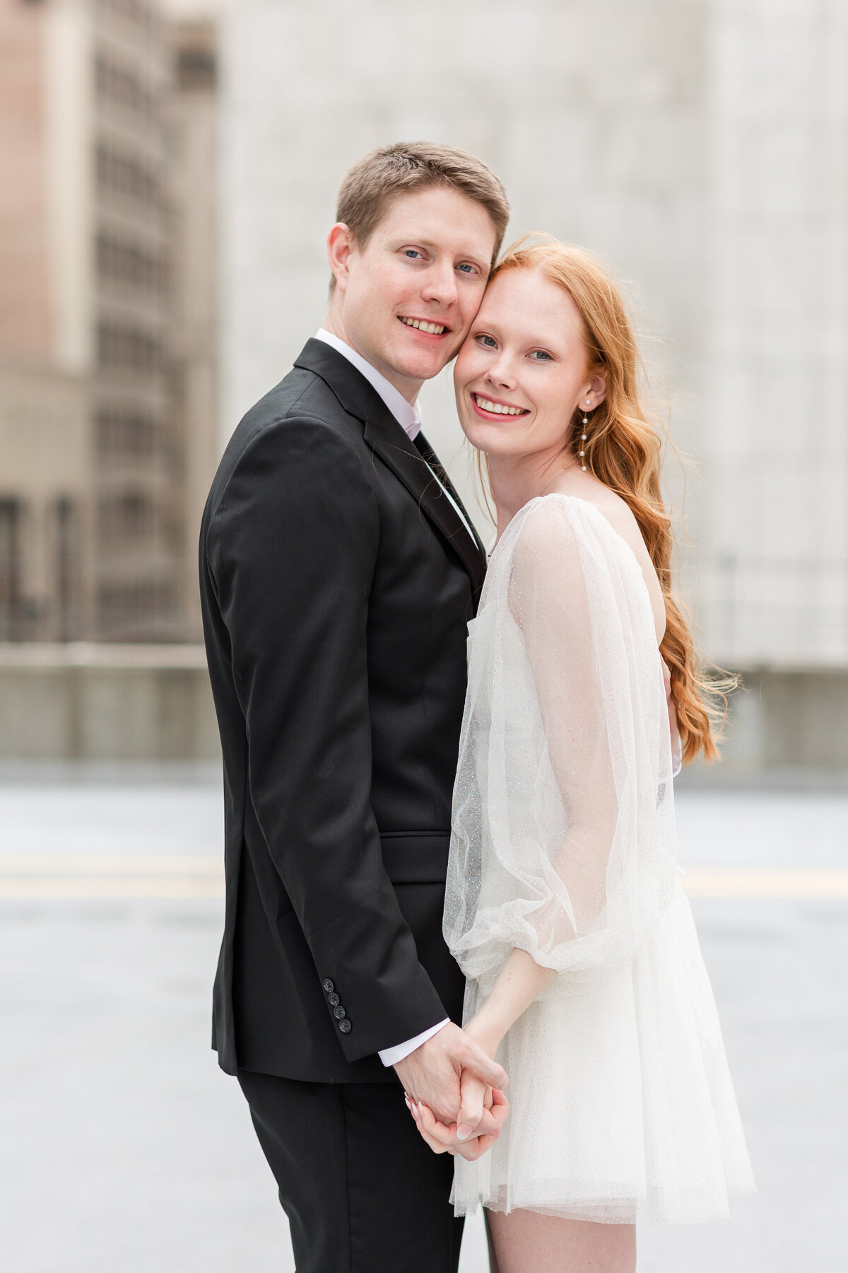 DowntownCincinnatiEnagementSessionPhotography-15