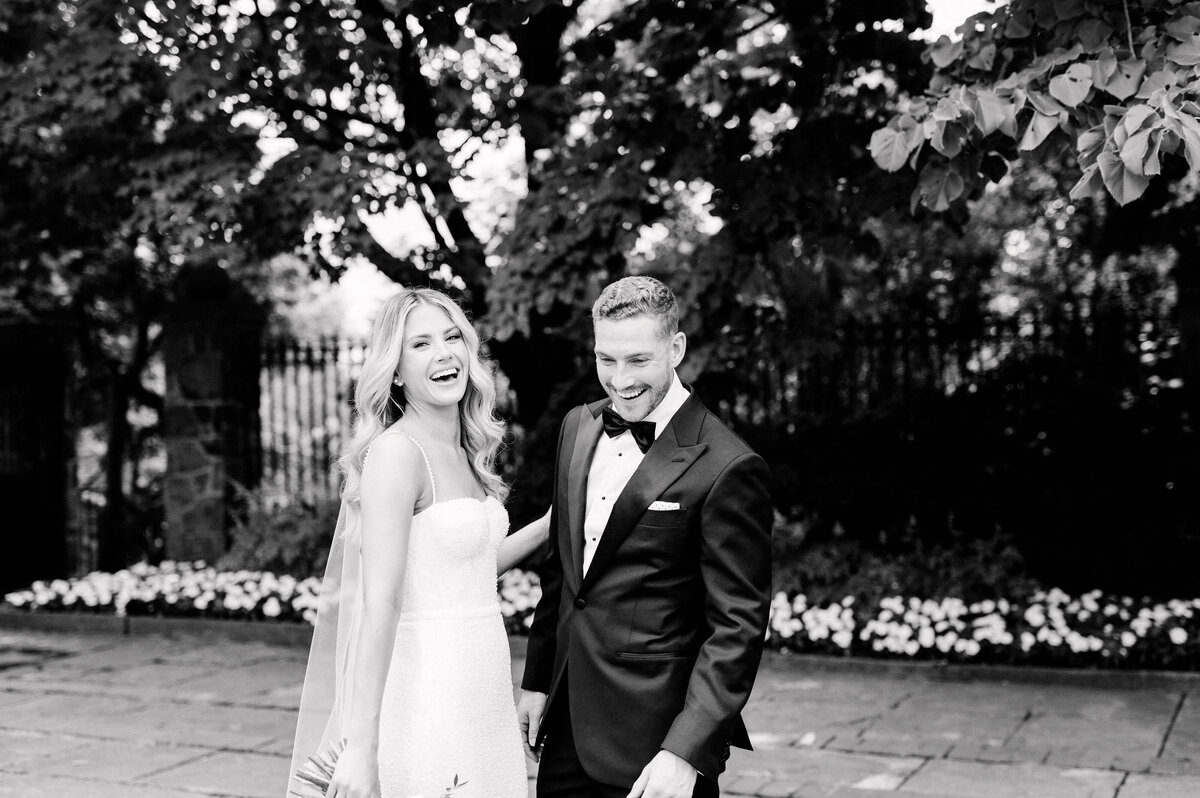 Graydon Hall Manor Classic Timeless Toronto Summer Wedding Modern Chic Romantic Jacqueline James Photography Couples Portrait