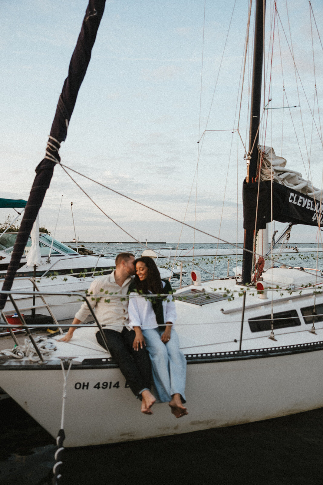 romantic-sailboat-couples-photography-4