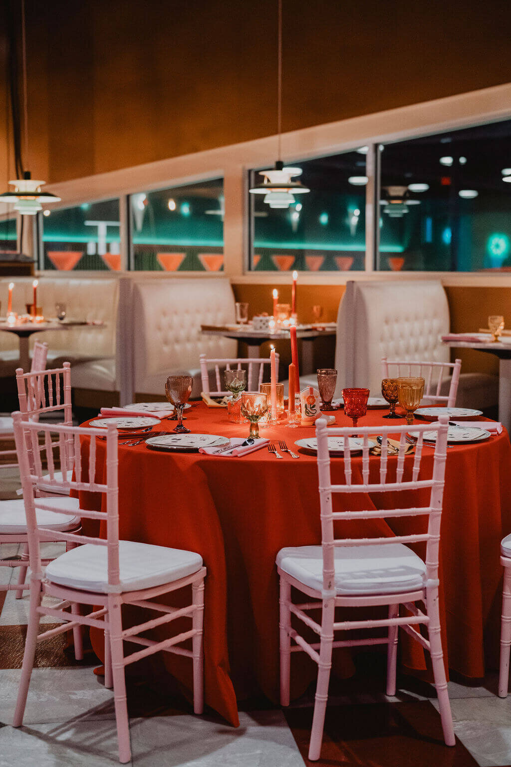 51.eastside-bowl-bowling-alley-prom-inspired-wedding-modern-vintage-events