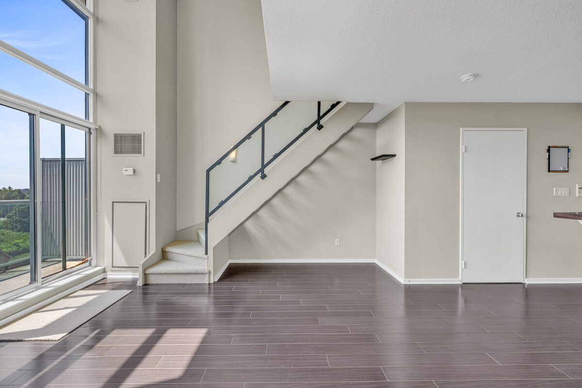 010_Living Room